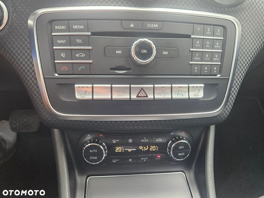 Mercedes-Benz Klasa A 160 7G-DCT Urban - 27