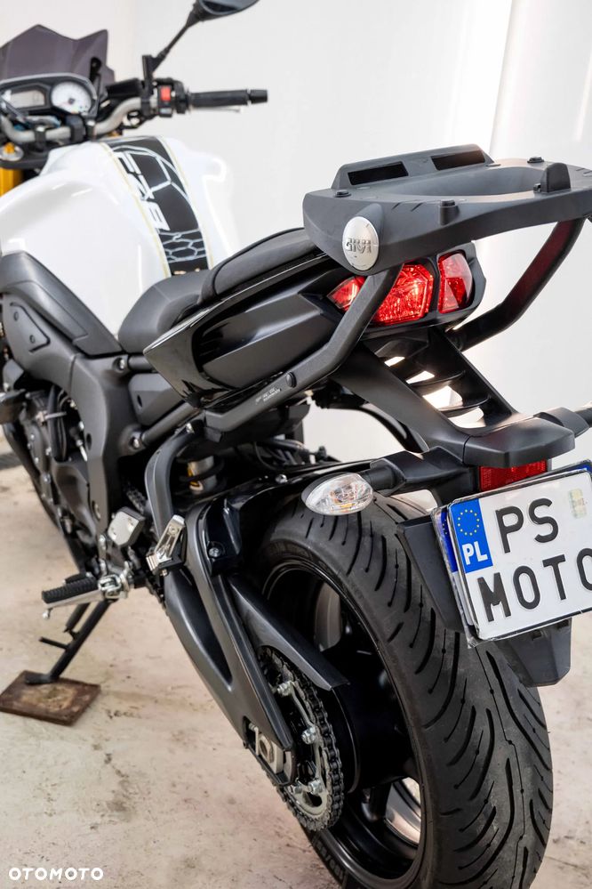 Yamaha FZ8 - 19