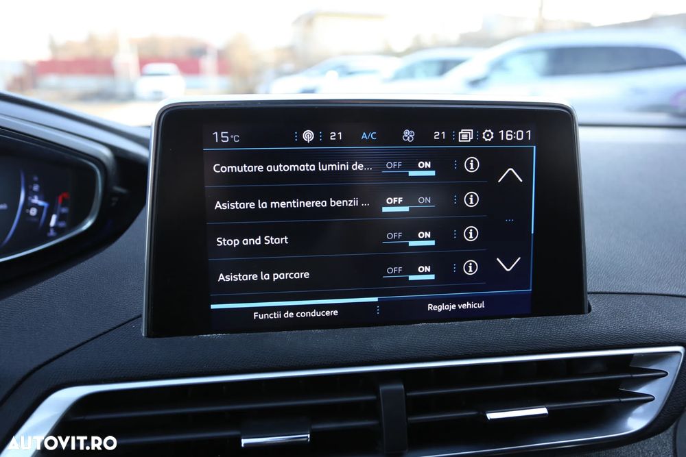 Peugeot 3008 PureTech 130 Stop & Start Allure - 17