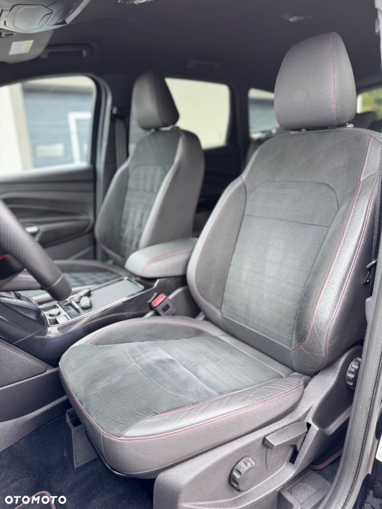 Ford Kuga - 22