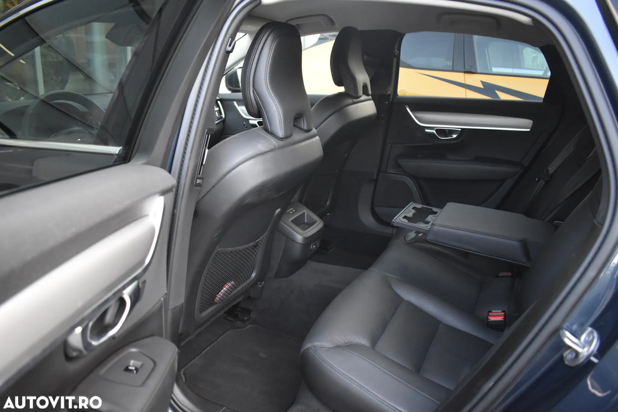 Volvo S90 - 24