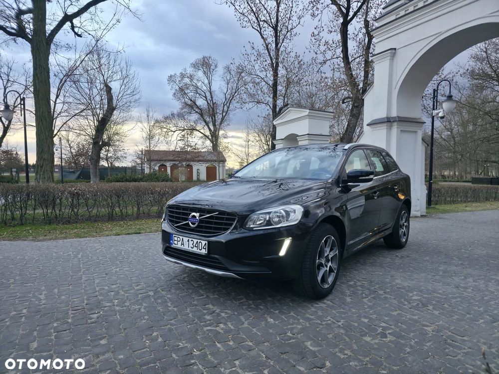 Volvo XC 60 D3 Drive-E Ocean Race - 3