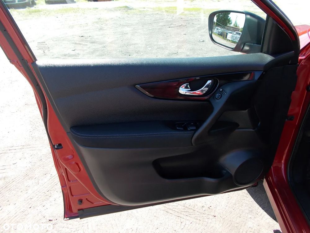 Nissan Qashqai 1.6 DCi Xtronic ACENTA - 25