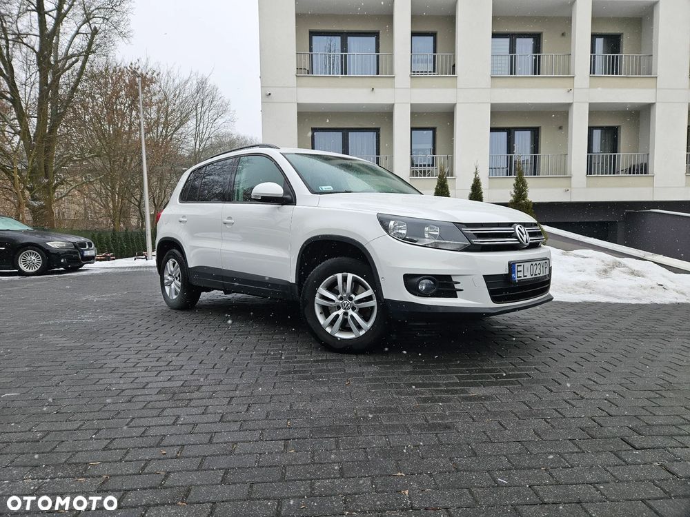 Volkswagen Tiguan - 1
