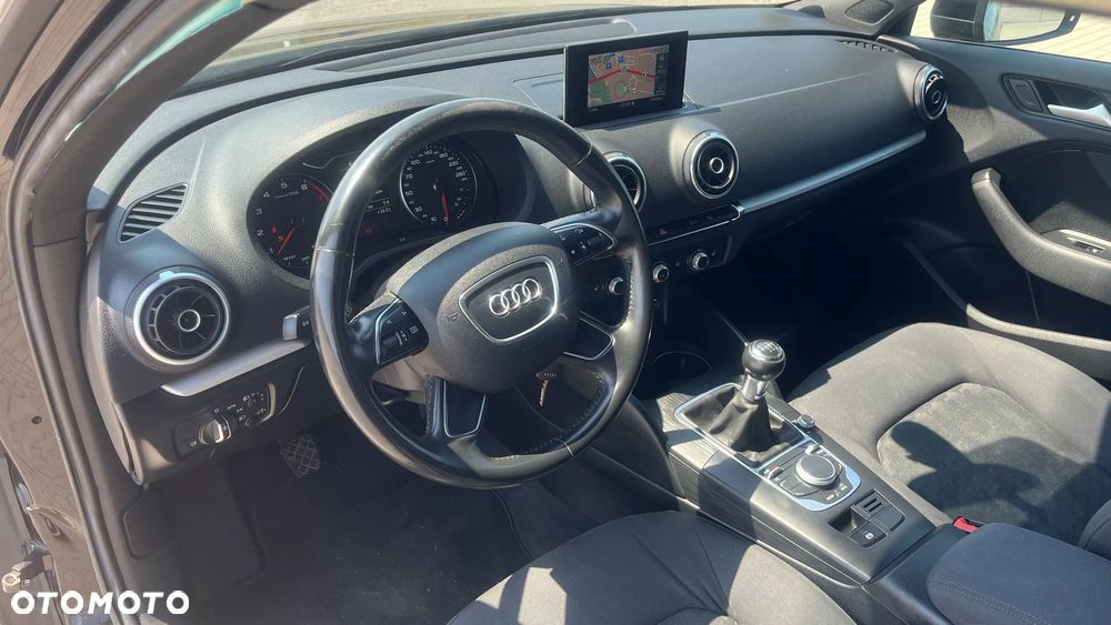 Audi A3 Sportback 1.4 TFSI Attraction - 9