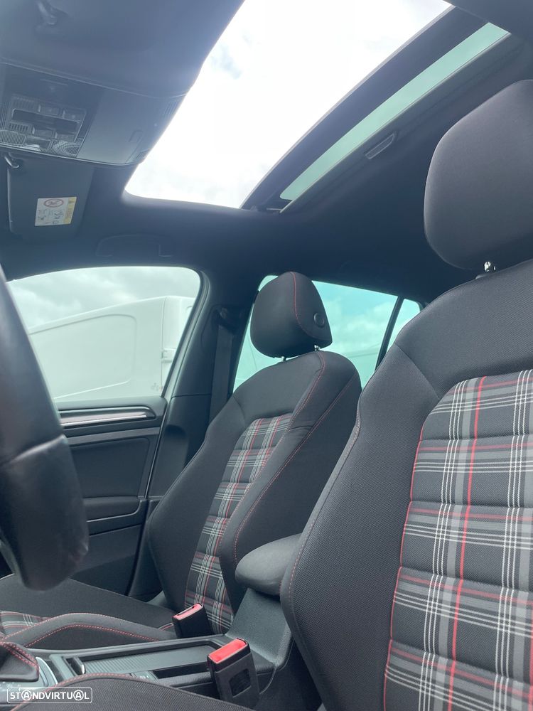 VW Golf 2.0 TSi GTi DSG Performance - 15