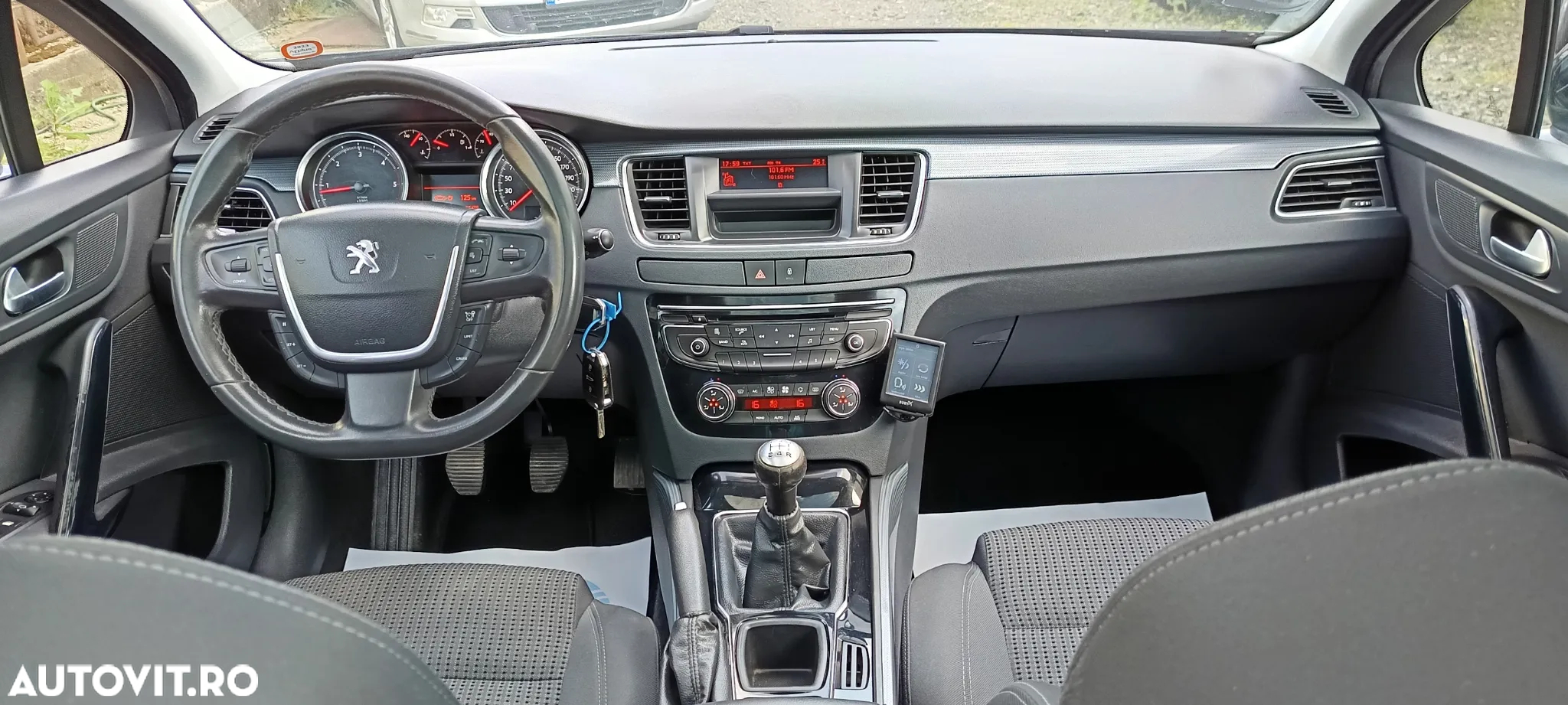 Peugeot 508 SW BlueHDi 120 Stop&Start Business-Line - 8