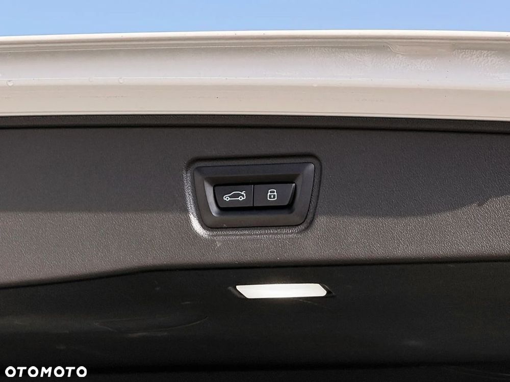 BMW Seria 5 520d - 17