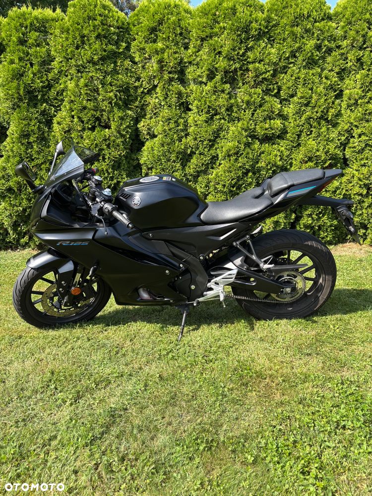 Yamaha YZF - 9