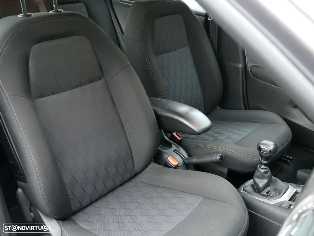 Citroën C-Elysée 1.5 BlueHDi Shine - 11