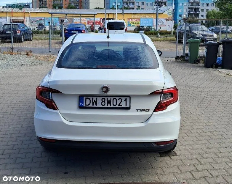 Fiat Tipo 1.6 E-Torq 16v - 4