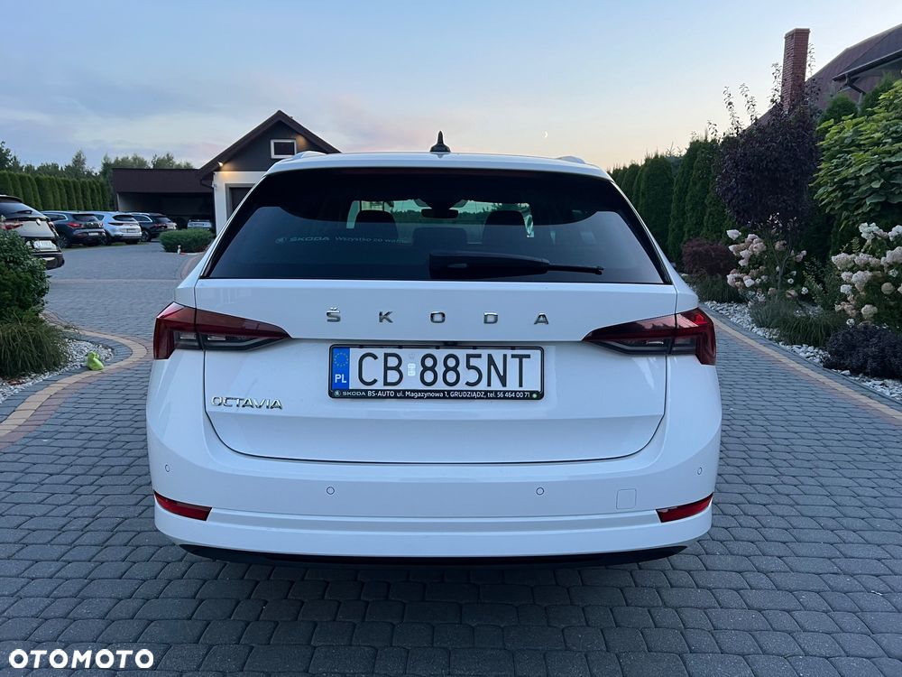 Skoda Octavia 2.0 TDI Style DSG - 8