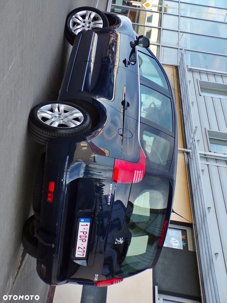 Peugeot 5008 2.0 HDi Premium - 4