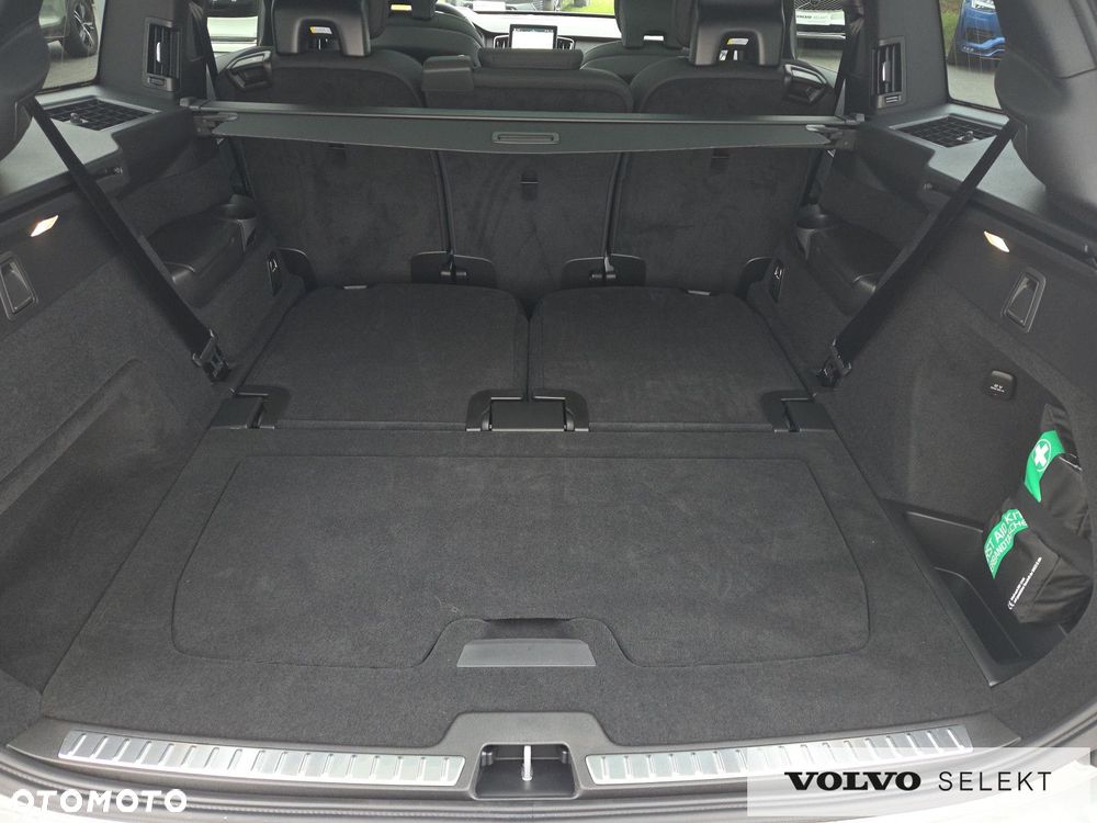Volvo XC 90 - 30