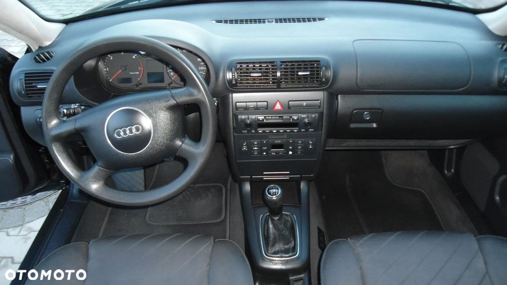 Audi A3 Sportback 1.9 TDI Ambiente - 7