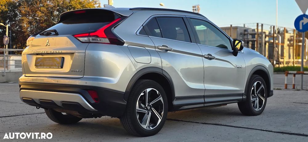 Mitsubishi Eclipse-Cross - 3