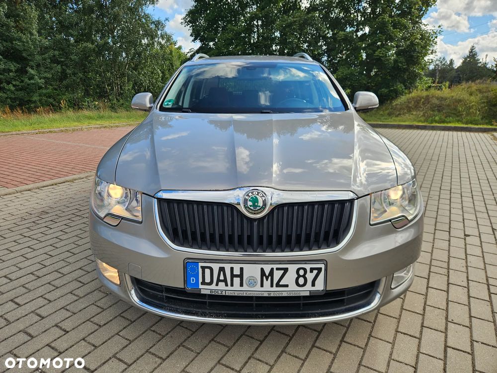 Skoda Superb 2.0 TDI DSG Elegance - 2