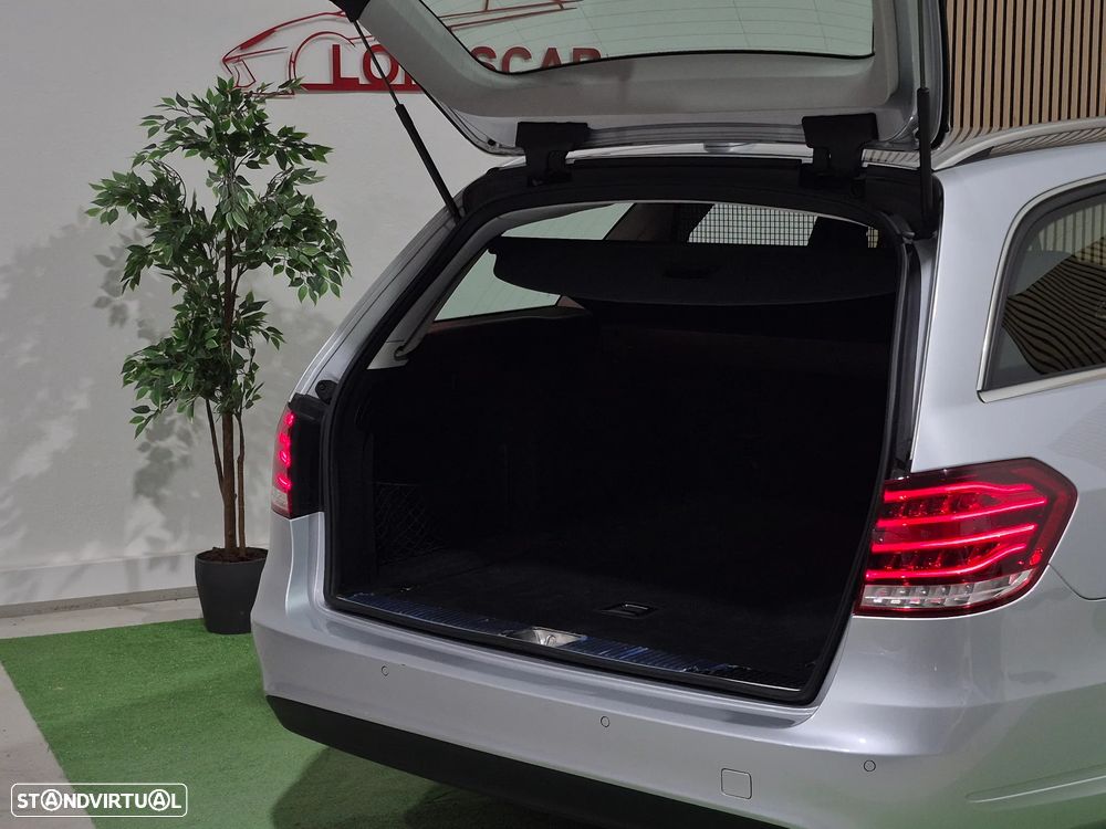 Mercedes-Benz E 300 Bluetec Hybrid Avantgarde - 49