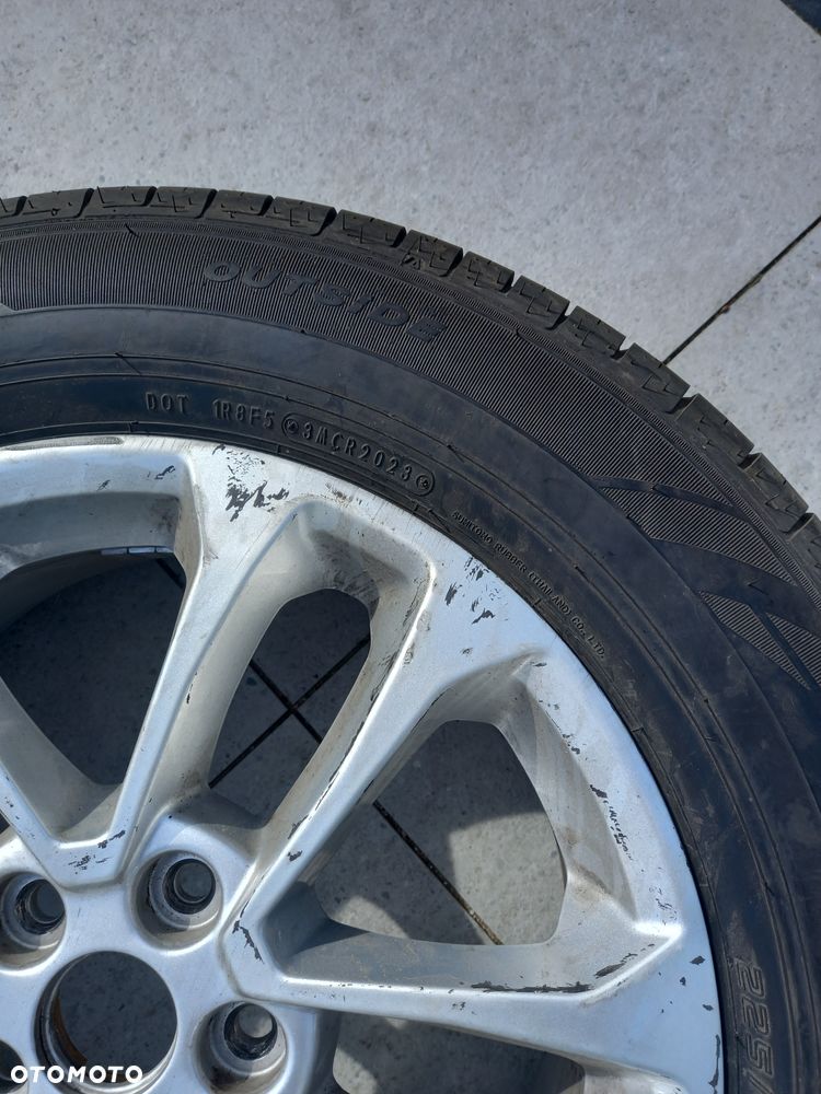 Opona z felgom - 4