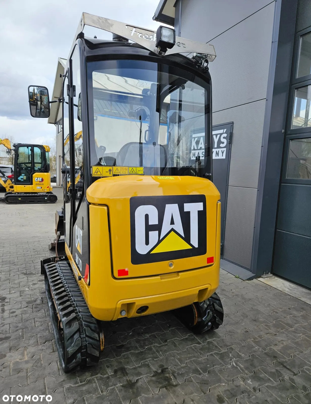 Caterpillar MINIKOPARKA CAT CATERPILLAR 301 301.7D 302 2017R. PŁUG - 7