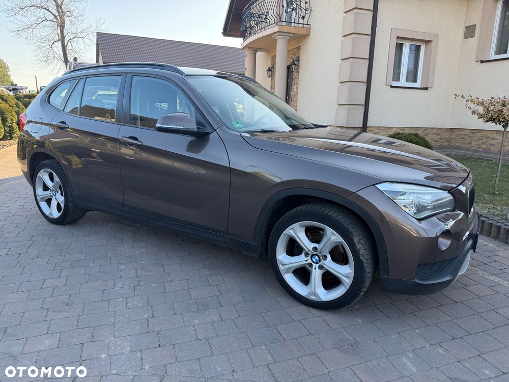 BMW X1 xDrive20d xLine - 17