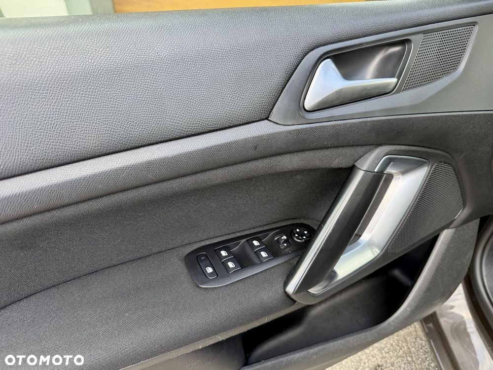 Peugeot 308 BlueHDi 150 Automatik Stop & Start Niveau 2 Business-Line - 22