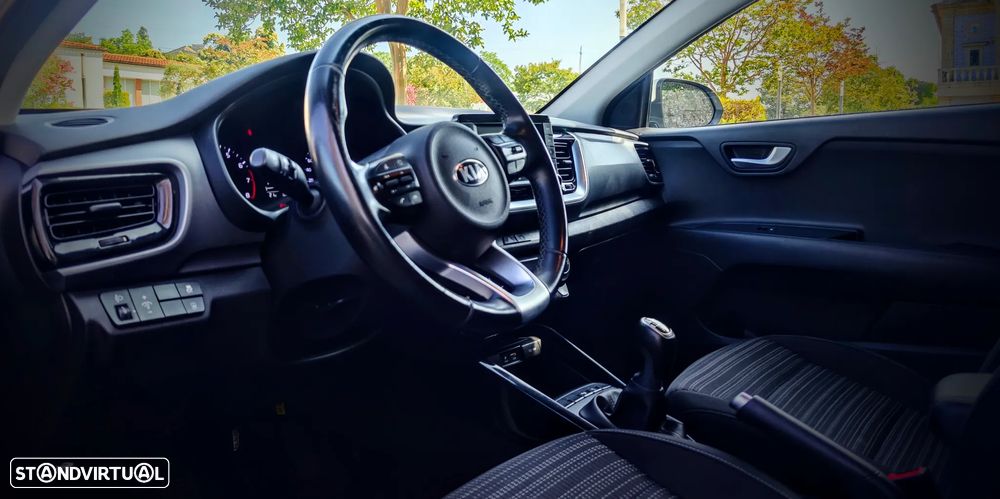 Kia Stonic 1.0 T-GDI GT Line - 17