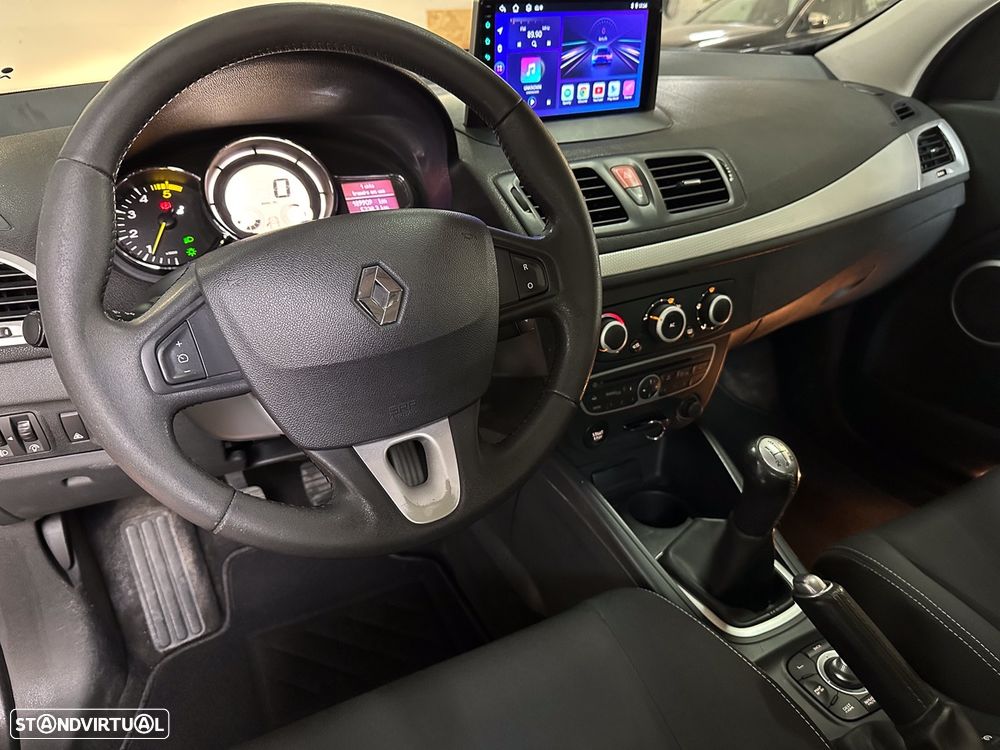 Renault Mégane Sport Tourer 1.5 dCi Dynamique - 23