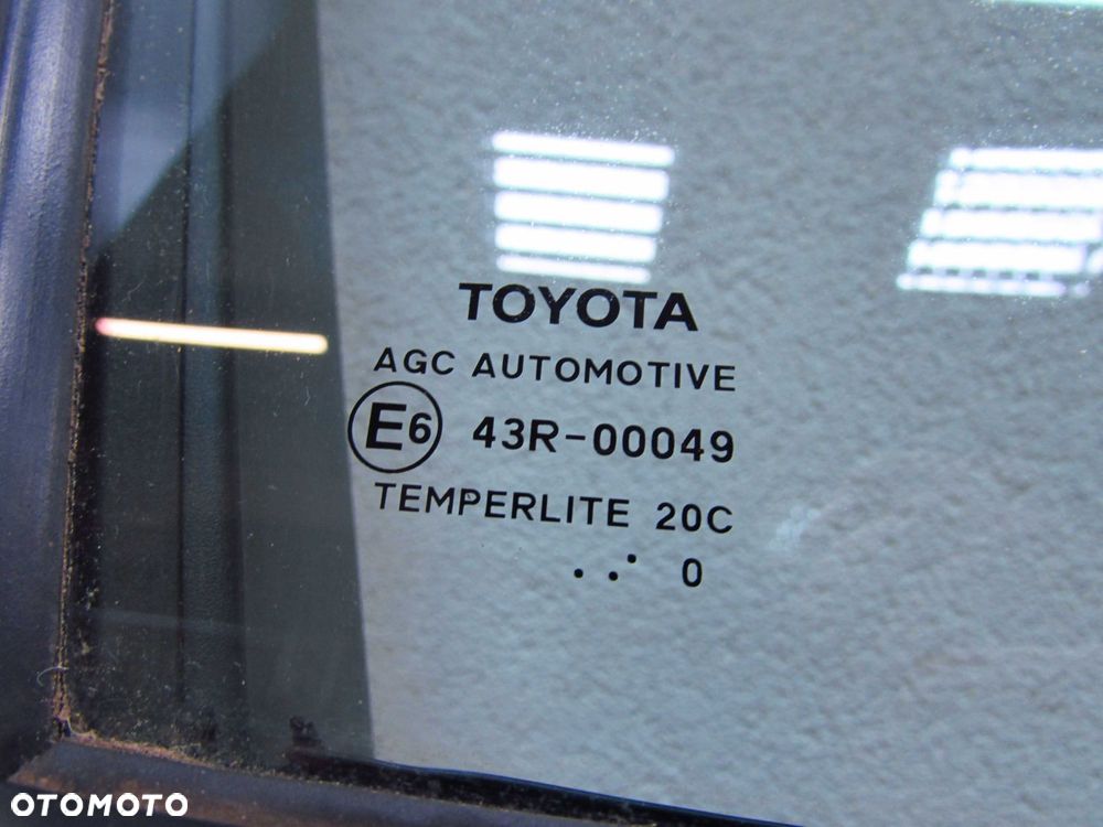 TOYOTA COROLLA E21 XII DRZWI PRZOD PRAWE PODNOSNIK SZYBA PRZEDNIE 19-23 - 8