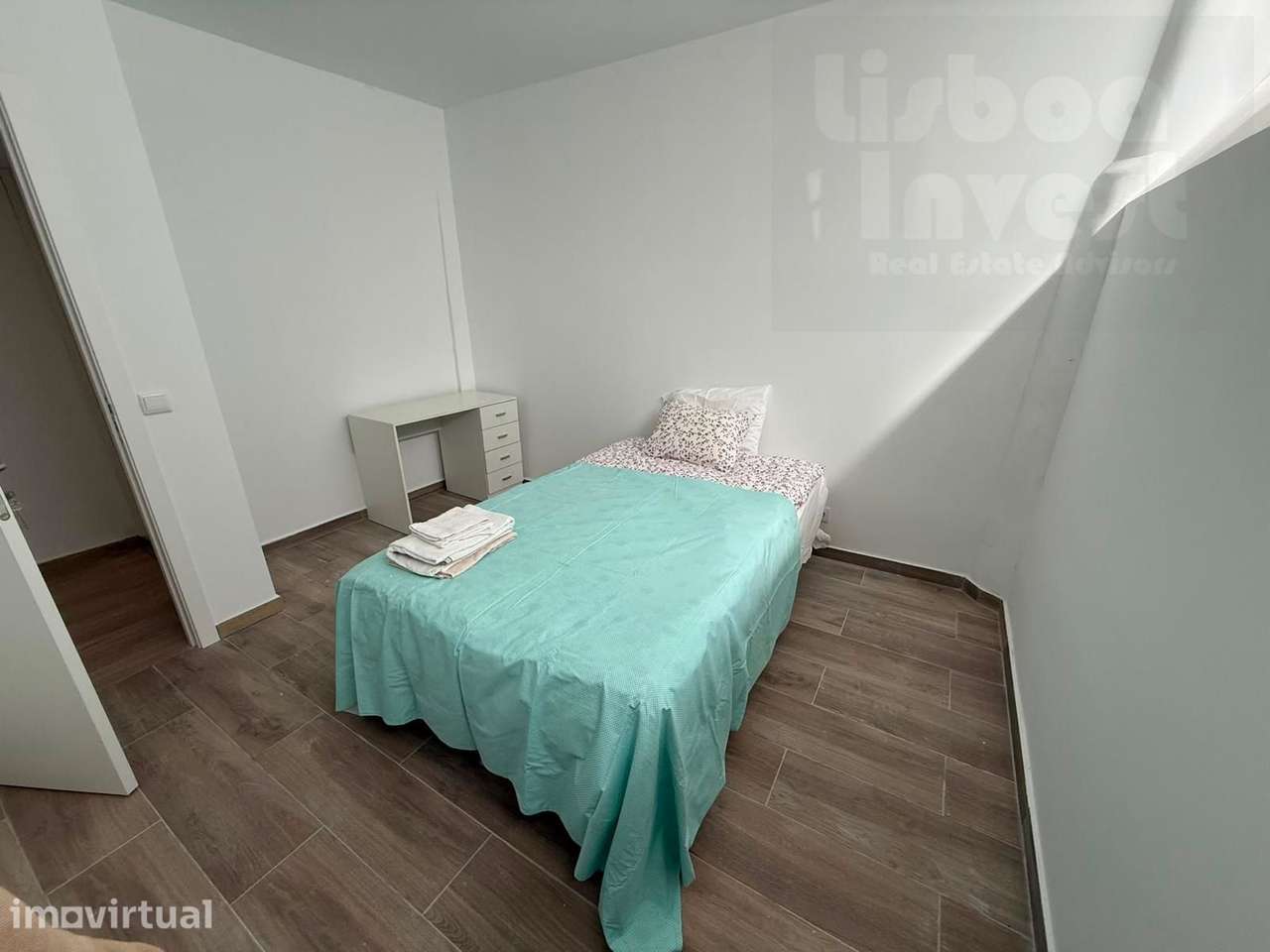 T4 Duplex totalmente remodelado na zona de Campolide - Grande imagem: 5/15