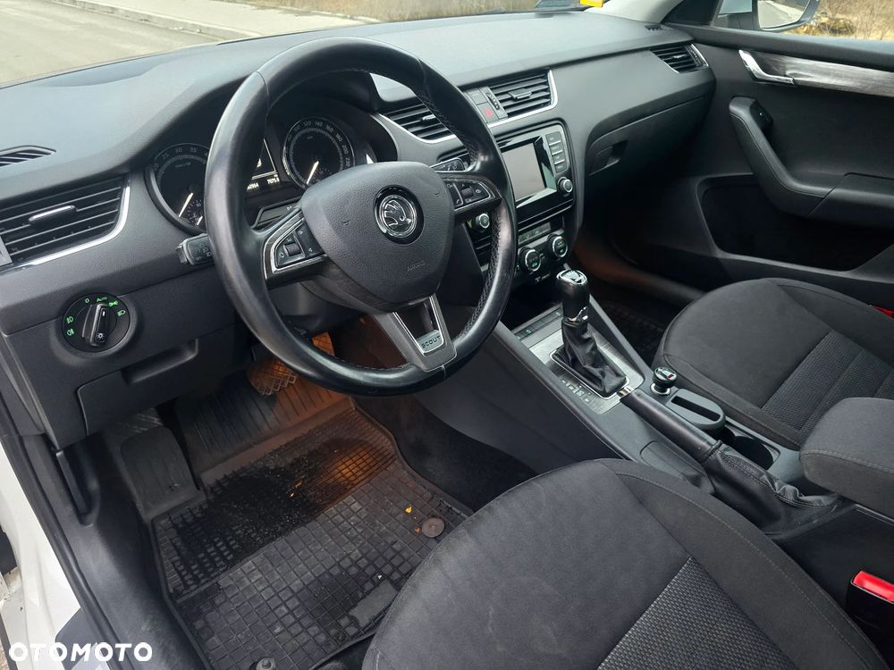 Skoda Octavia 2.0 TDI 4x4 DSG Scout - 6