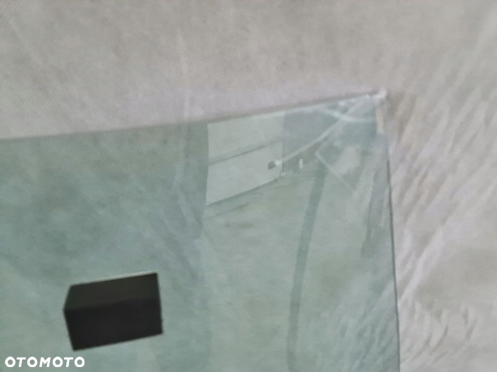 szyba przednia czołowa mercedes w123 coupe 1977-87 - 2