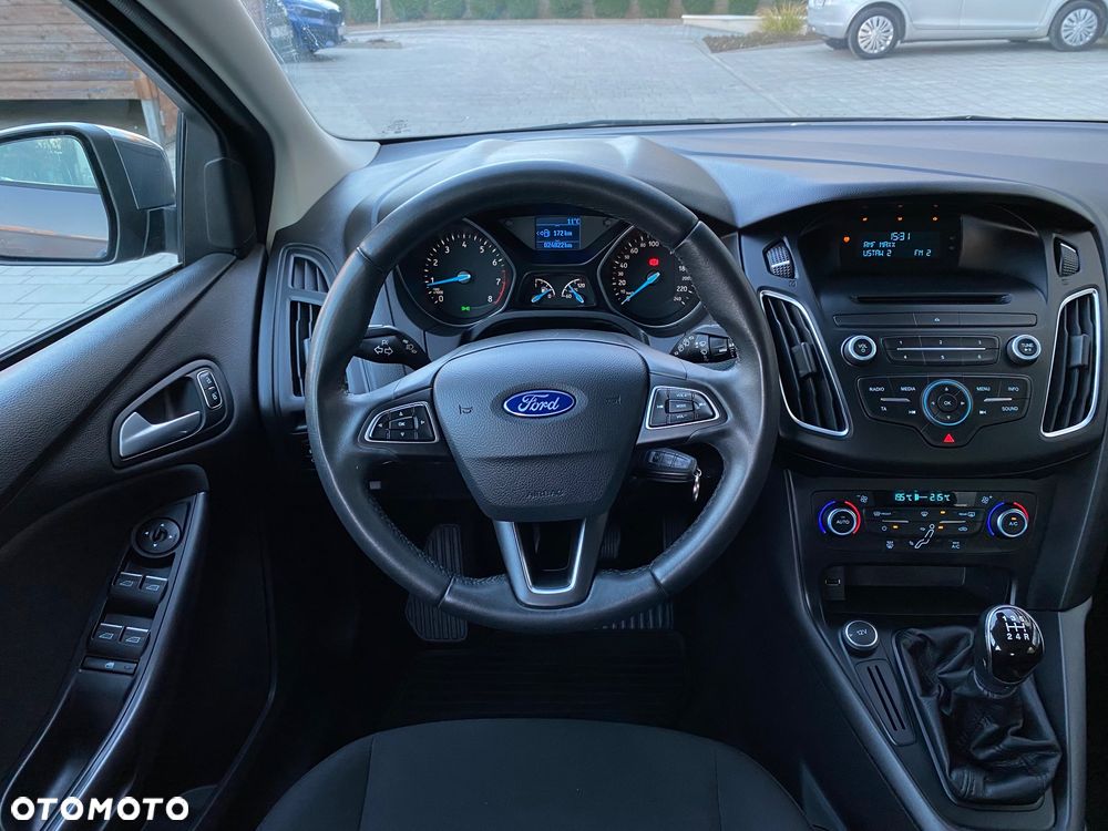 Ford Focus 1.6 Trend - 26