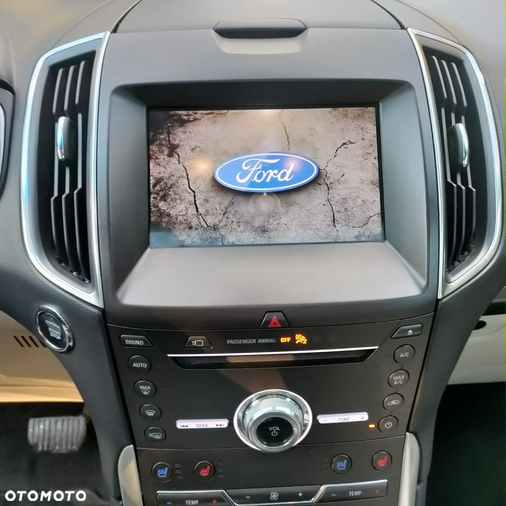 Ford Edge - 11