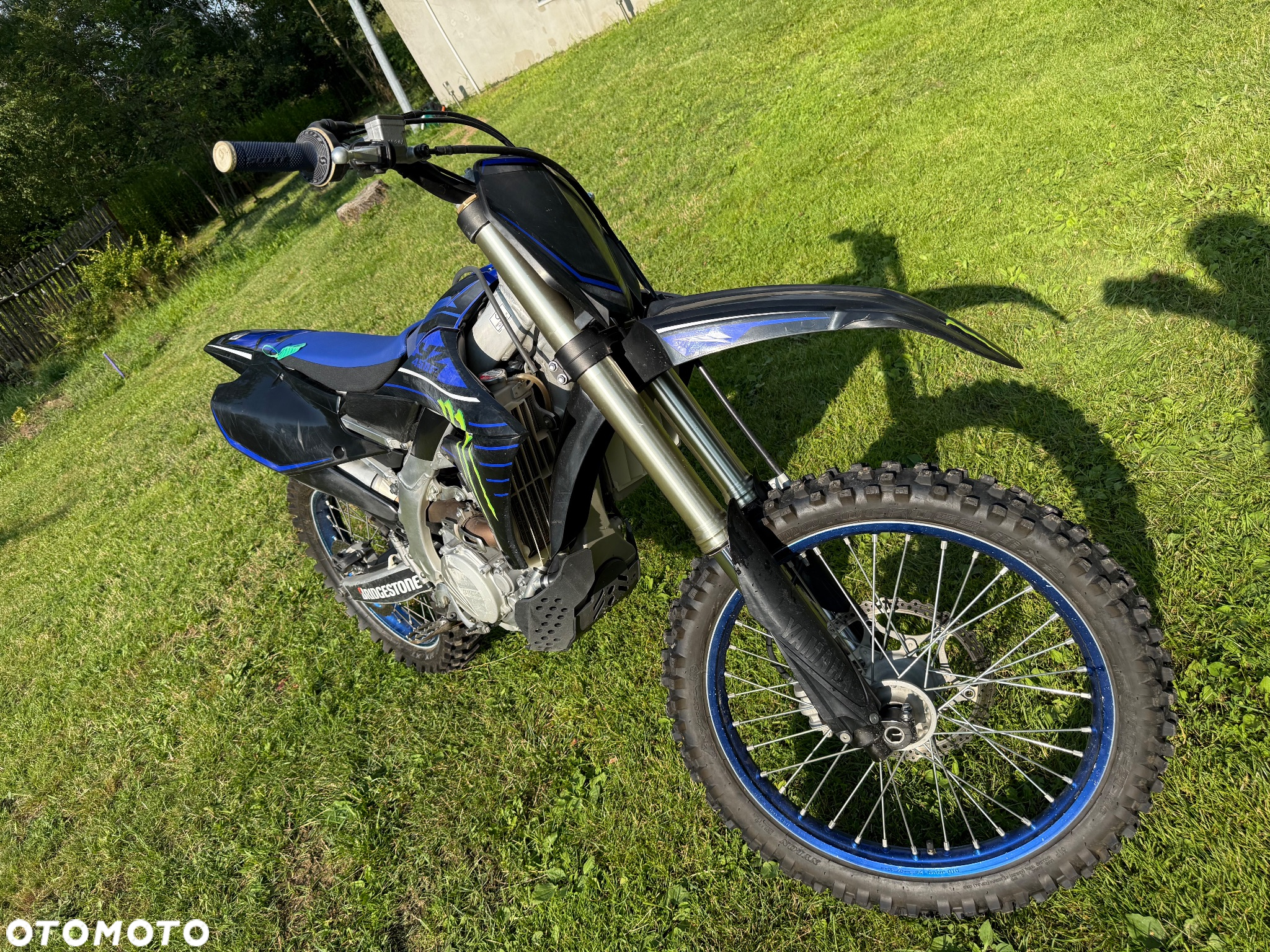 Yamaha YZF - 5