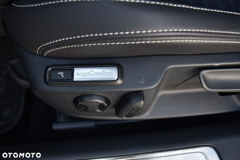 Volkswagen Passat 2.0 TDI Bi-Turbo BMT 4Mot Highline DSG - 28