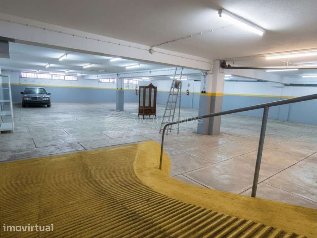Armazém no centro de Vila Nova de Gaia. Ótimo Investimento. - Grande imagem: 2/11