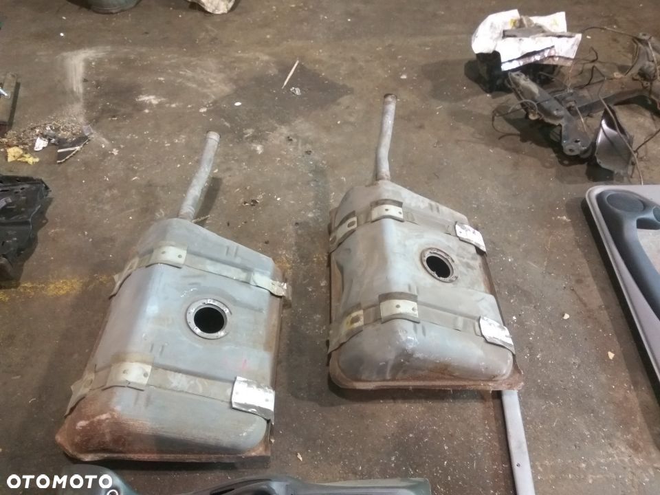 PONTIAC FIREBIRD 4 gen 4th gen 1993–2002 bak zbiornik paliwa ladny camaro chevrolet benzyny 3.4 3.8 5.7 v6 v8 fuel tank 1994 1995 1996 1997 1998 1999 2000 2001 - 8
