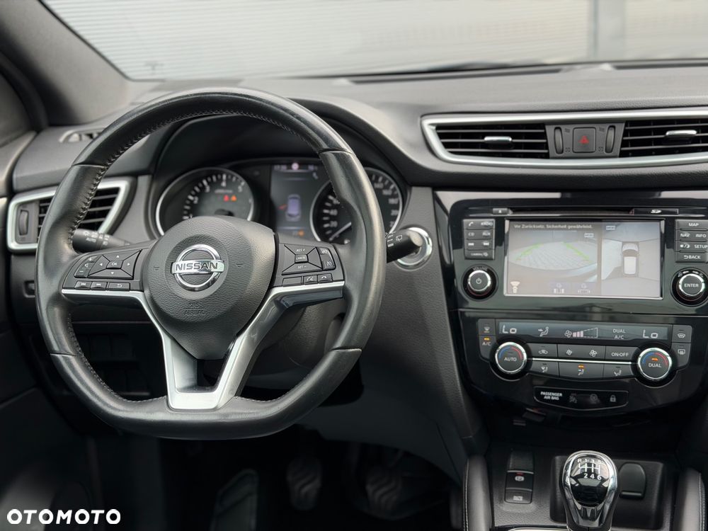 Nissan Qashqai 1.6 DIG-T Tekna+ - 23
