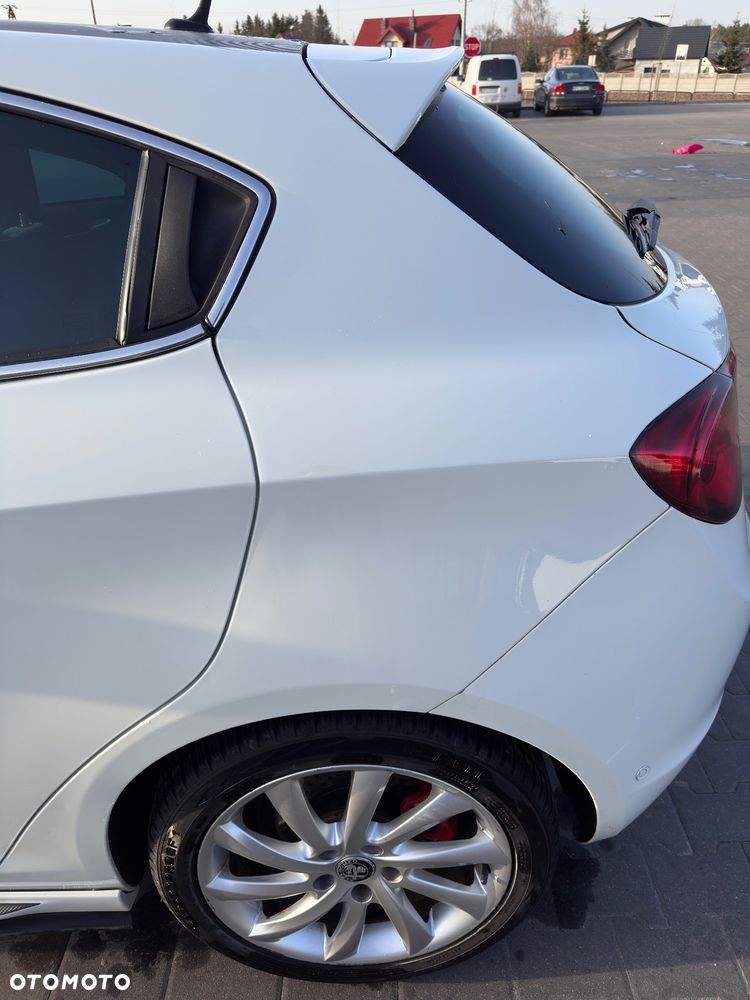 Alfa Romeo Giulietta 1.4 TB MultiAir Distinctive TCT - 13