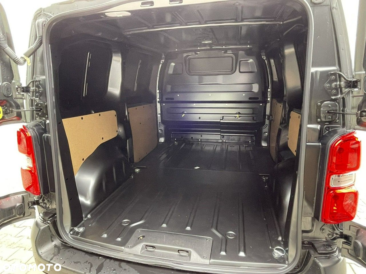 Peugeot Expert - 9