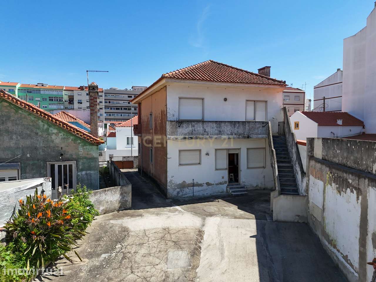 Moradia T4 no centro das Caldas da Rainha - Grande imagem: 2/55