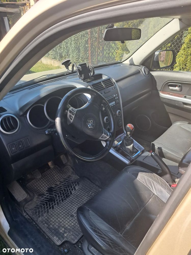 Suzuki Grand Vitara 1.9 DDiS - 5