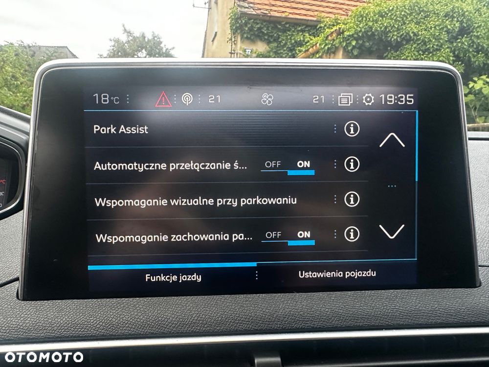 Peugeot 5008 PureTech 130 EAT8 Stop & Start Allure Pack - 32