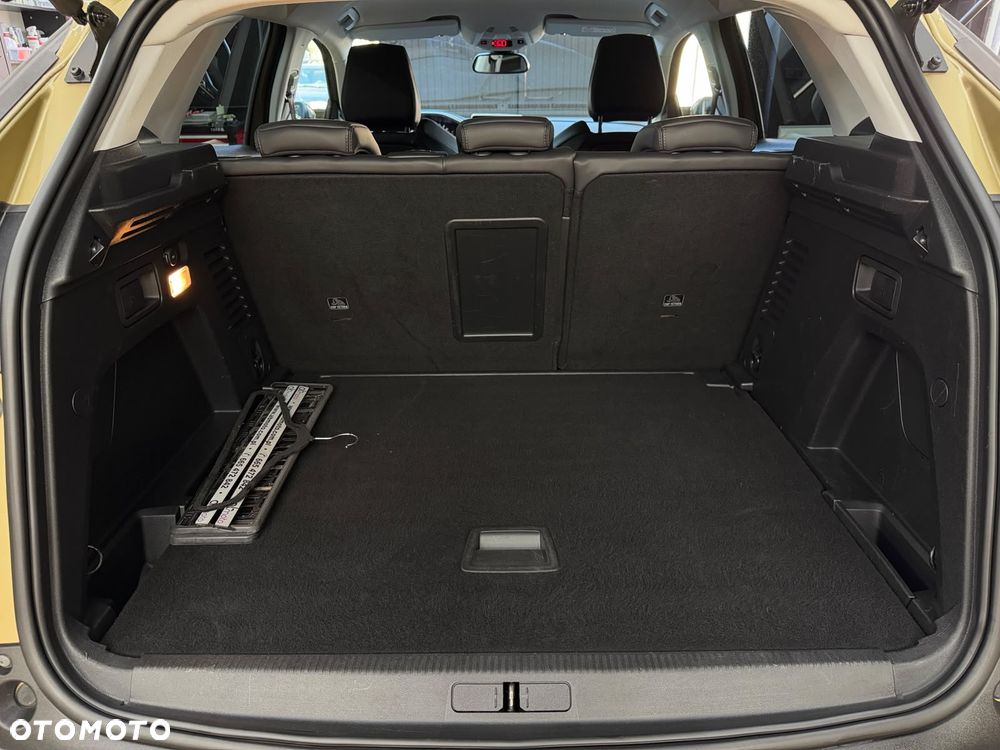Peugeot 3008 1.2 PureTech Allure S&S - 16