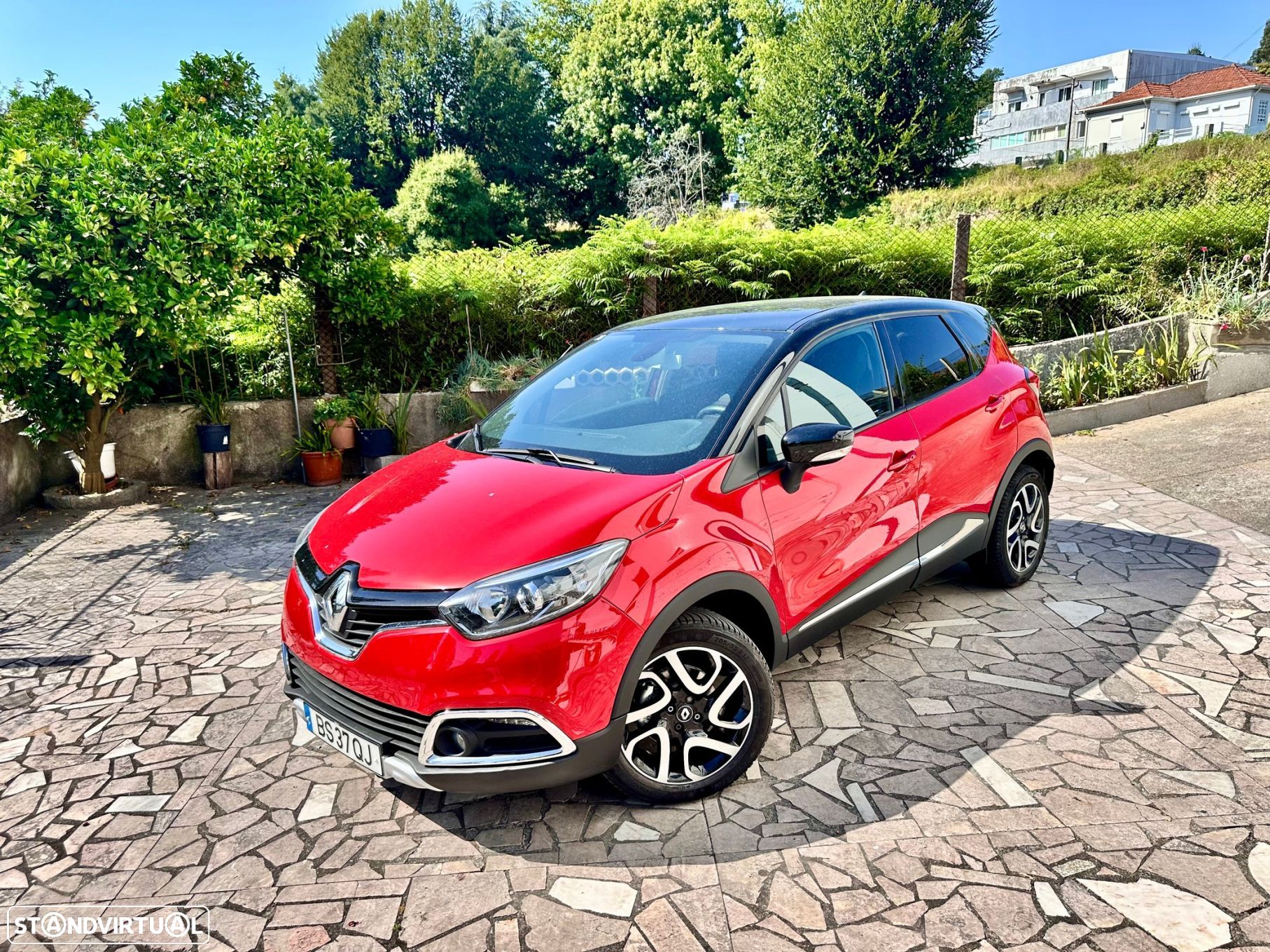 Renault Captur 1.2 TCe Exclusive XMOD - 1