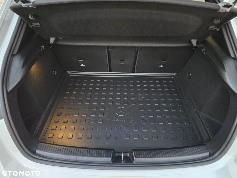 Mercedes-Benz Klasa A 45 S AMG 4-Matic 8G-DCT - 31