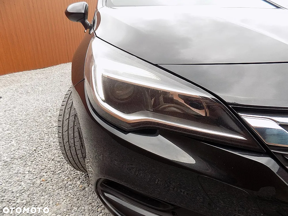 Opel Astra 1.4 Turbo Sports Tourer Innovation - 24