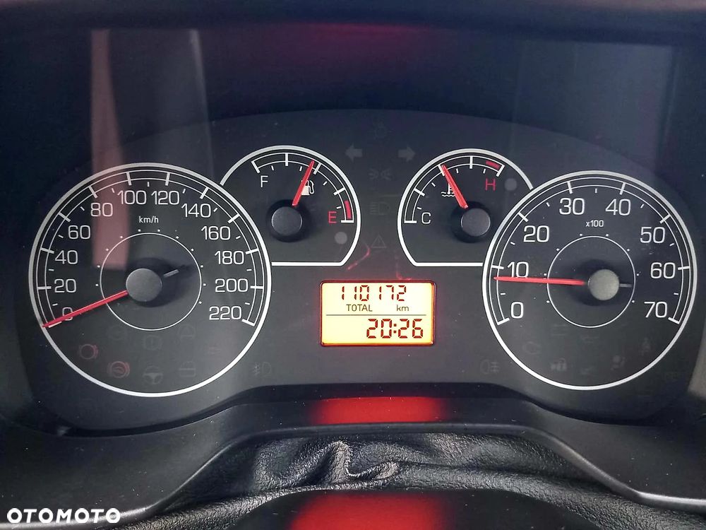 Fiat Grande Punto Actual 1.2 8V Estiva - 7