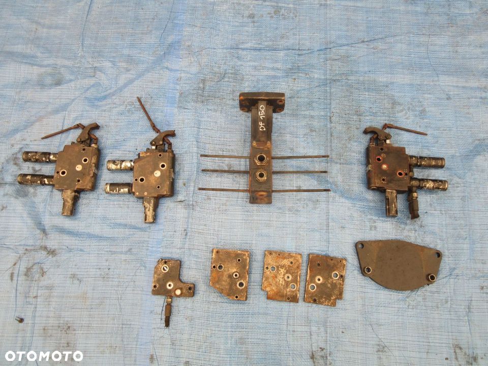 Sekcja hydrauliczna rozdzielacza Rexroth Same Deutz Fahr Agrotron 150 - 1